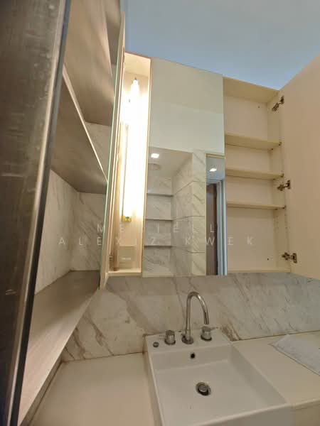 Tan Quee Lan Suites, 9 Tan Quee Lan Street, 2 Bedrooms, 753 sqft, Apartment For Rent, by Meriell Alexiz Kwek, 500108498 - Bathroom - PropertyGuru.com.sg