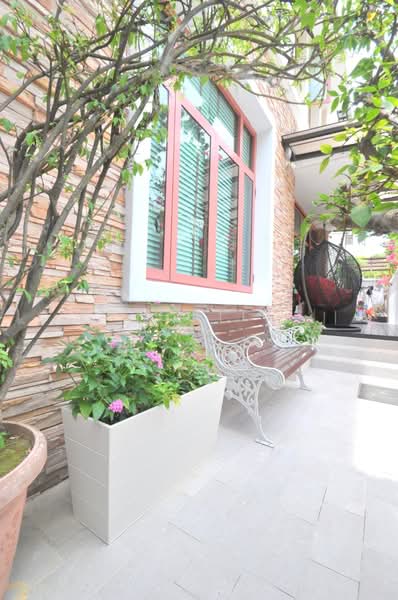 Tanah Merah Green, 35 Tanah Merah Kechil Rise, 5 Bedrooms, 3,652 sqft, Corner Terrace For Sale, by Priscilla Kang Swee Cheng, 500108506 - Exterior - PropertyGuru.com.sg