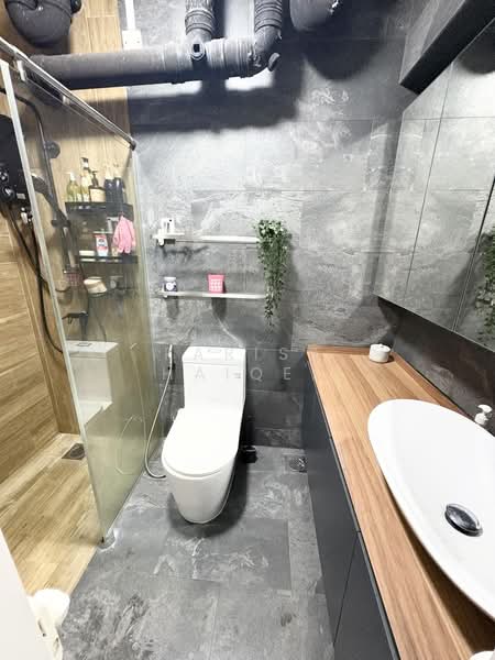 655 Senja Road, 655 Senja Road, 3 Bedrooms, 1,194 sqft, HDB Flat For Sale, by Fariss Haiqel, 500108512 - Bathroom - PropertyGuru.com.sg