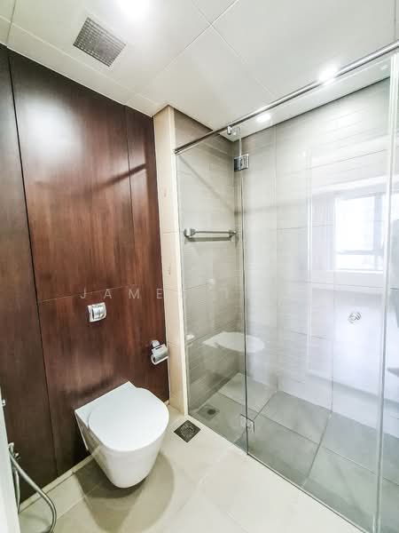 The Sail @ Marina Bay, 6 Marina Boulevard, 2 Bedrooms, 883 sqft, Condominium For Sale, by James Tang, 500108527 - Bathroom - PropertyGuru.com.sg