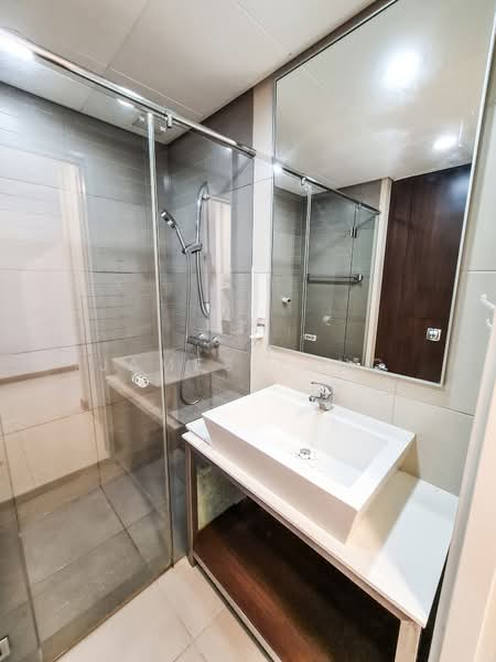 The Sail @ Marina Bay, 6 Marina Boulevard, 2 Bedrooms, 883 sqft, Condominium For Sale, by James Tang, 500108527 - Bathroom - PropertyGuru.com.sg