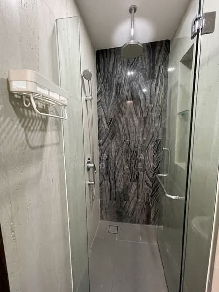 Stellar RV, 408 River Valley Road, 2 Bedrooms, 538 sqft, Condominium For Rent, by Wong Lay Hong Jen, 500108531 - Bathroom - PropertyGuru.com.sg