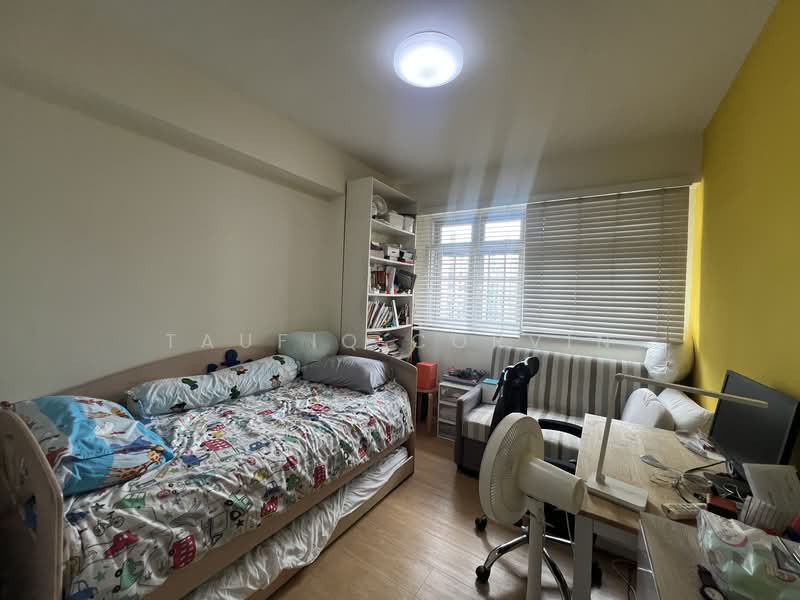 524B Costa Ris, 524B Pasir Ris Street 51, 3 Bedrooms, 1,001 sqft, HDB Flat For Sale, by Taufiq Corvin, 500108556 - Bedroom - PropertyGuru.com.sg