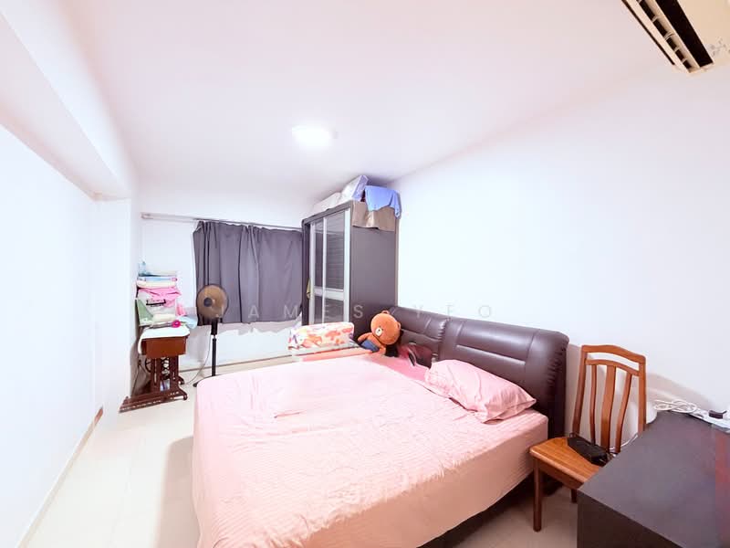 275D Jurong West Street 25, 275D Jurong West Street 25, 4 Bedrooms, 1,195 sqft, HDB Flat For Sale, by James Yeo, 500108559 - Bedroom - PropertyGuru.com.sg