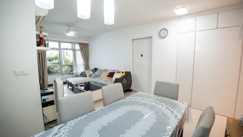 810A Choa Chu Kang Avenue 7, 810A Choa Chu Kang Avenue 7, 3 Bedrooms, 1,216 sqft, HDB Flat For Sale, by Angela Lau, 500108560 - Living Room - PropertyGuru.com.sg