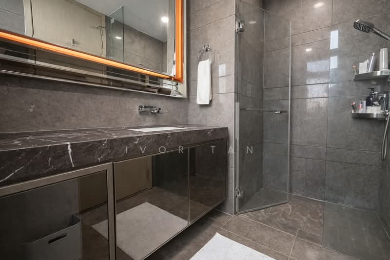 Stars of Kovan, 984 Upper Serangoon Road, 2 Bedrooms, 732 sqft, Condominium For Sale, by Ivor Tan, 500108570 - Bathroom - PropertyGuru.com.sg