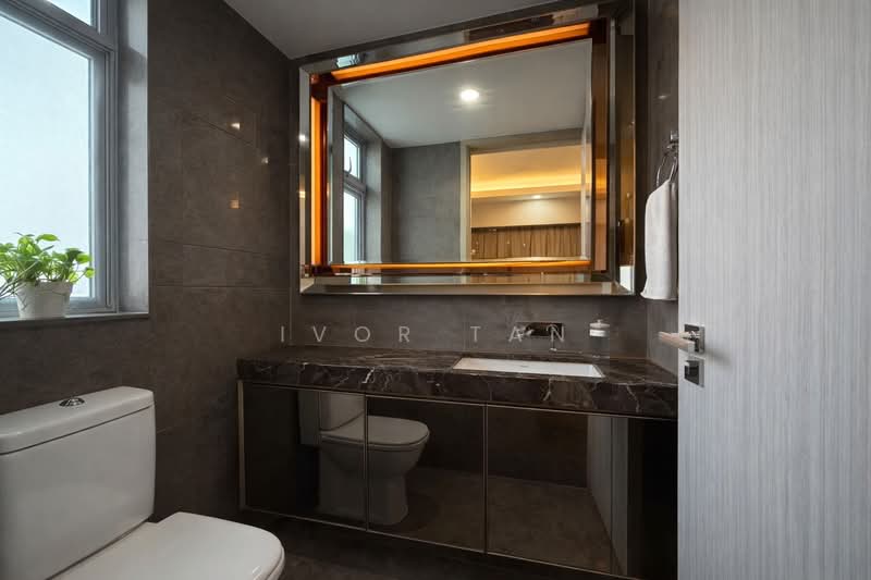 Stars of Kovan, 984 Upper Serangoon Road, 2 Bedrooms, 732 sqft, Condominium For Sale, by Ivor Tan, 500108570 - Master Bathroom - PropertyGuru.com.sg