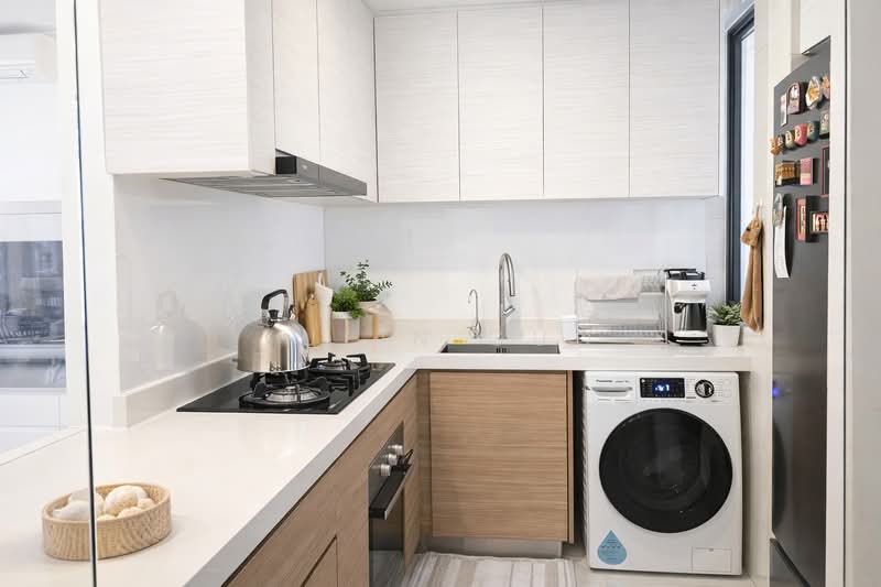 Jewel @ Buangkok, Buangkok Drive, 3 Bedrooms, 1,152 sqft, Condominium For Sale, by Yulin Guo, 500108577 - Kitchen - PropertyGuru.com.sg