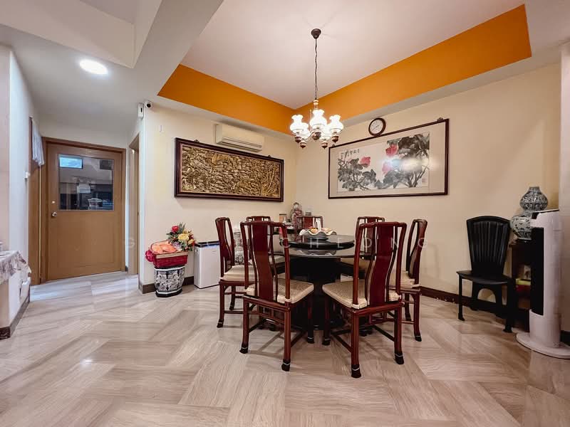 Chuan Villas, Chuan Close, 5 Bedrooms, 2,900 sqft, Terraced House For Sale, by Grace Cheong, 500108581 - Dining Room - PropertyGuru.com.sg