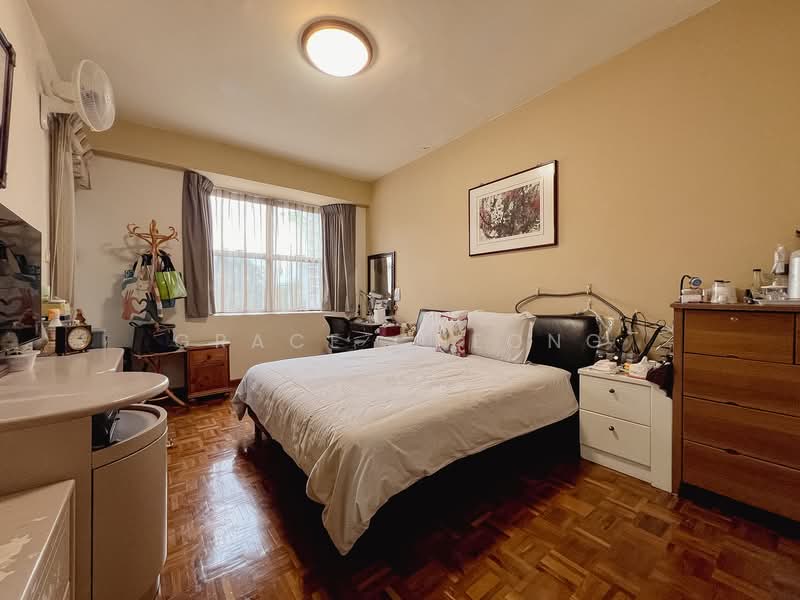 Chuan Villas, Chuan Close, 5 Bedrooms, 2,900 sqft, Terraced House For Sale, by Grace Cheong, 500108581 - Master Bedroom - PropertyGuru.com.sg