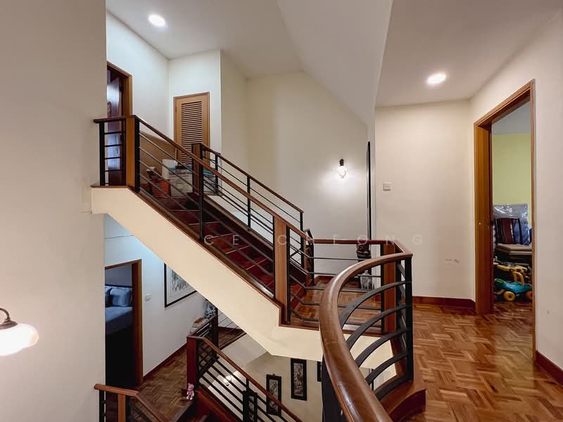 Chuan Villas, Chuan Close, 5 Bedrooms, 2,900 sqft, Terraced House For Sale, by Grace Cheong, 500108581 - Staircase - PropertyGuru.com.sg