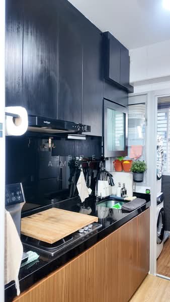 424A Yishun Avenue 11, 424A Yishun Avenue 11, 2 Bedrooms, 721 sqft, HDB Flat For Sale, by Jerez Amsyar, 500108585 - Kitchen - PropertyGuru.com.sg