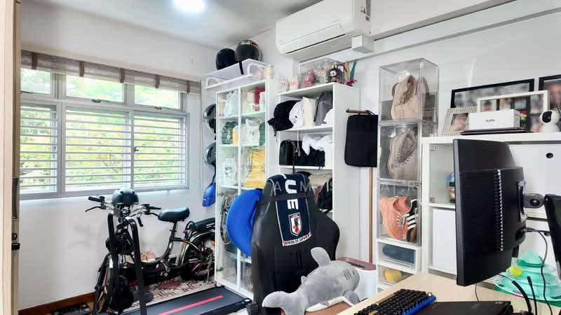 424A Yishun Avenue 11, 424A Yishun Avenue 11, 2 Bedrooms, 721 sqft, HDB Flat For Sale, by Jerez Amsyar, 500108585 - Study - PropertyGuru.com.sg