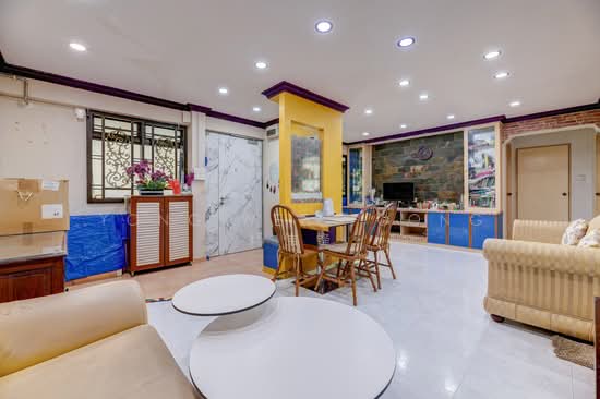 For Sale - 612 Woodlands Avenue 4