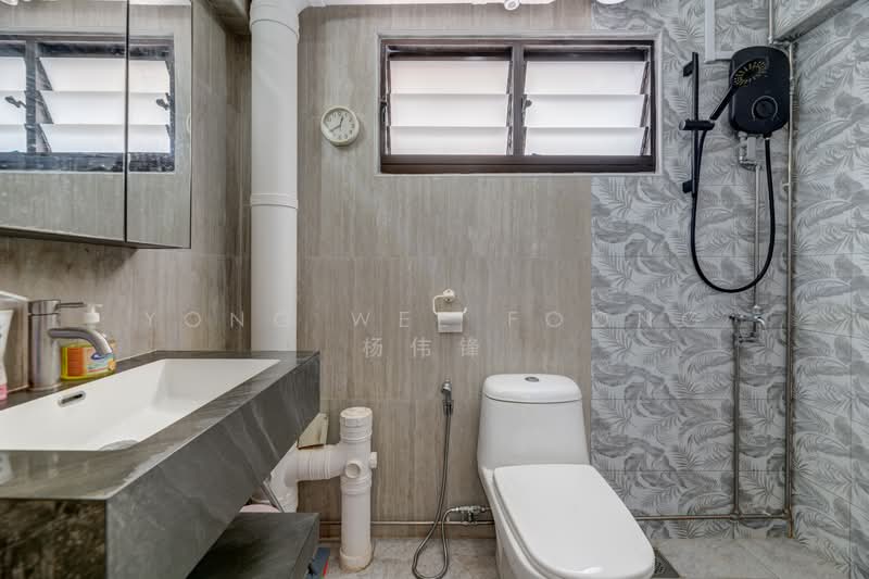612 Woodlands Avenue 4, 612 Woodlands Avenue 4, 3 Bedrooms, 1,098 sqft, HDB Flat For Sale, by Yong Wee Foong 杨伟锋, 500108590 - Bathroom - PropertyGuru.com.sg