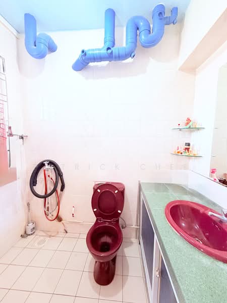 667B Jurong West Street 65, 667B Jurong West Street 65, 3 Bedrooms, 969 sqft, HDB Flat For Sale, by Patrick Chee, 500108595 - Bathroom - PropertyGuru.com.sg