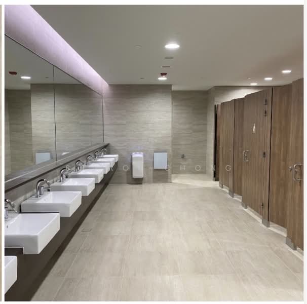 161 Kallang Way, 161 Kallang Way, 2,734 sqft, Factory / Workshop (B2) For Rent, by Sharon Chong, 500108596 - Bathroom - CommercialGuru.com.sg