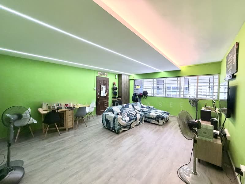 165 Bukit Batok West Avenue 8, 165 Bukit Batok West Avenue 8, 3 Bedrooms, 1,119 sqft, HDB Flat For Sale, by Mohamed Yaseen, 500108610 - Living Room - PropertyGuru.com.sg