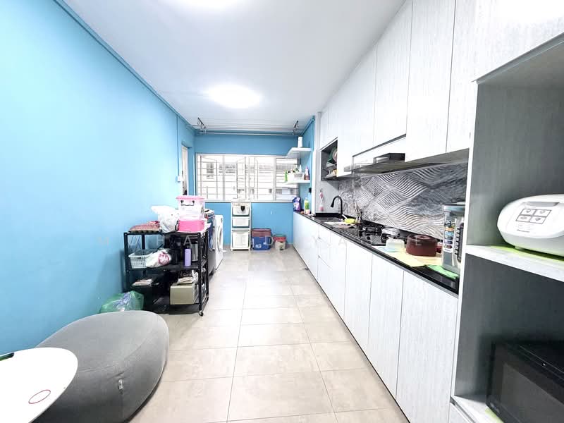 165 Bukit Batok West Avenue 8, 165 Bukit Batok West Avenue 8, 3 Bedrooms, 1,119 sqft, HDB Flat For Sale, by Mohamed Yaseen, 500108610 - Kitchen - PropertyGuru.com.sg