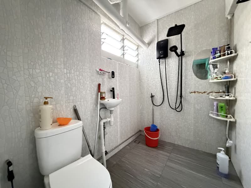 165 Bukit Batok West Avenue 8, 165 Bukit Batok West Avenue 8, 3 Bedrooms, 1,119 sqft, HDB Flat For Sale, by Mohamed Yaseen, 500108610 - PropertyGuru.com.sg