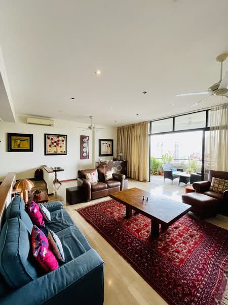 Regency Park, 3 Nathan Road, 4 Bedrooms, 3,649 sqft, Condominium For Rent, by Alan Toh K S, 500108612 - Living Room - PropertyGuru.com.sg