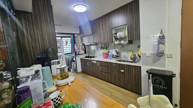 274A Compassvale Bow, 274A Compassvale Bow, 3 Bedrooms, 1,216 sqft, HDB Flat For Sale, by Patrick Chee, 500108620 - Kitchen - PropertyGuru.com.sg