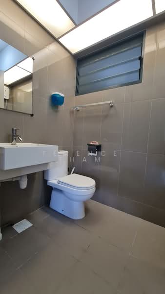 308C Punggol Walk, 308C Punggol Walk, 3 Bedrooms, 1,206 sqft, HDB Flat For Rent, by Terence Tham, 500108621 - Bathroom - PropertyGuru.com.sg