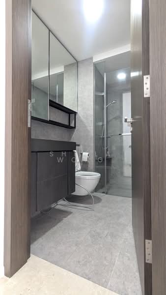 Avenue South Residence, 11 Silat Avenue, 2 Bedrooms, 689 sqft, Condominium For Sale, by Sheila Wong, 500108626 - Bathroom - PropertyGuru.com.sg