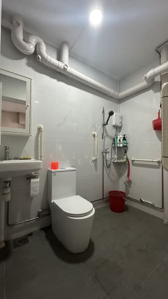 667 Choa Chu Kang Crescent, 667 Choa Chu Kang Crescent, 3 Bedrooms, 103 sqft, HDB Flat For Sale, by Kelvin Yeo, 500108630 - Bathroom - PropertyGuru.com.sg