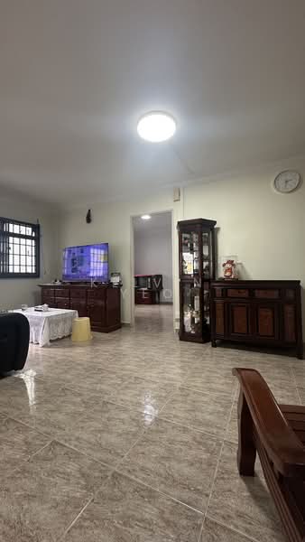 667 Choa Chu Kang Crescent, 667 Choa Chu Kang Crescent, 3 Bedrooms, 103 sqft, HDB Flat For Sale, by Kelvin Yeo, 500108630 - Living Room - PropertyGuru.com.sg