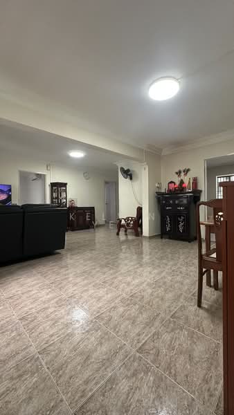 667 Choa Chu Kang Crescent, 667 Choa Chu Kang Crescent, 3 Bedrooms, 103 sqft, HDB Flat For Sale, by Kelvin Yeo, 500108630 - Living Room - PropertyGuru.com.sg