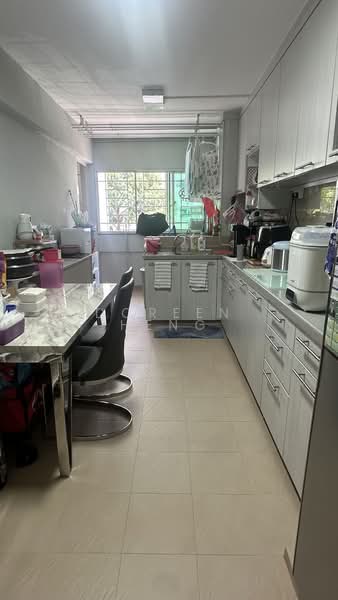 176 Bukit Batok West Avenue 8, 176 Bukit Batok West Avenue 8, 3 Bedrooms, 1,184 sqft, HDB Flat For Sale, by Doreen Heng, 500108636 - Kitchen - PropertyGuru.com.sg