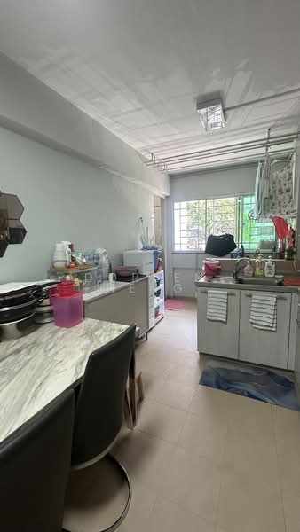 176 Bukit Batok West Avenue 8, 176 Bukit Batok West Avenue 8, 3 Bedrooms, 1,184 sqft, HDB Flat For Sale, by Doreen Heng, 500108636 - Kitchen - PropertyGuru.com.sg