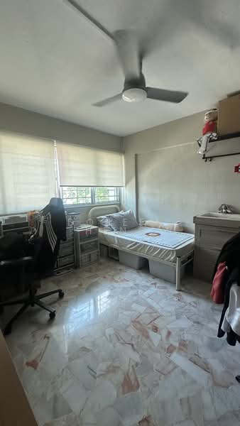 176 Bukit Batok West Avenue 8, 176 Bukit Batok West Avenue 8, 3 Bedrooms, 1,184 sqft, HDB Flat For Sale, by Doreen Heng, 500108636 - Bedroom - PropertyGuru.com.sg
