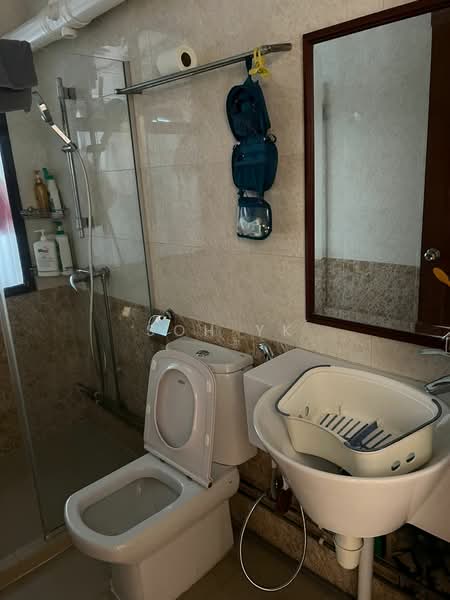 662 Choa Chu Kang Crescent, 662 Choa Chu Kang Crescent, Room Rental, 250 sqft, HDB Flat For Rent, by Soh YK, 500108640 - Bathroom - PropertyGuru.com.sg