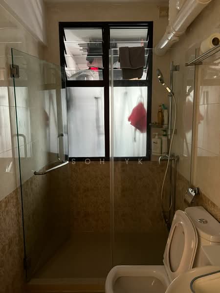 662 Choa Chu Kang Crescent, 662 Choa Chu Kang Crescent, Room Rental, 250 sqft, HDB Flat For Rent, by Soh YK, 500108640 - Bathroom - PropertyGuru.com.sg