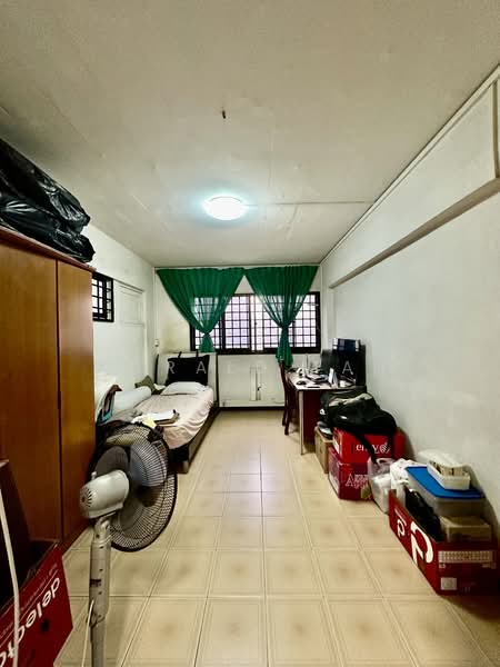 104 Jalan Rajah, 104 Jalan Rajah, 3 Bedrooms, 1,108 sqft, HDB Flat For Sale, by Gerald Tan, 500108654 - Master Bedroom - PropertyGuru.com.sg