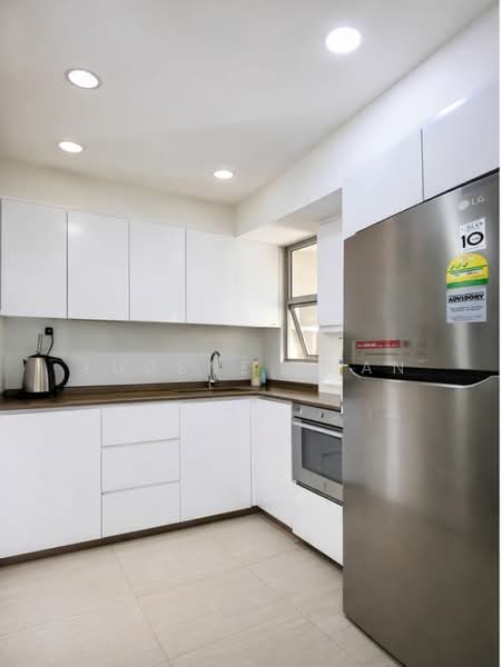 Clementi Park, 137 Sunset Way, 2 Bedrooms, 1,345 sqft, Condominium For Rent, by Eugene Chan, 500108655 - Kitchen - PropertyGuru.com.sg