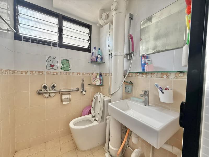 For Sale - 701 Yishun Avenue 5