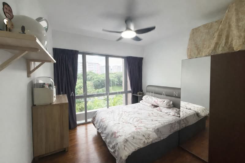 Seastrand, 1 Pasir Ris Link, 2 Bedrooms, 883 sqft, Condominium For Sale, by Jayson Chan, 500108662 - Bedroom - PropertyGuru.com.sg