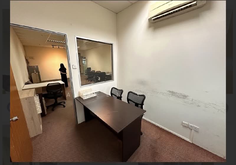 Ubi Techpark, 10 Ubi Crescent, 1,280 sqft, Light Industrial (B1) For Sale, by Aileen Yeo, 500108663 - Study - CommercialGuru.com.sg
