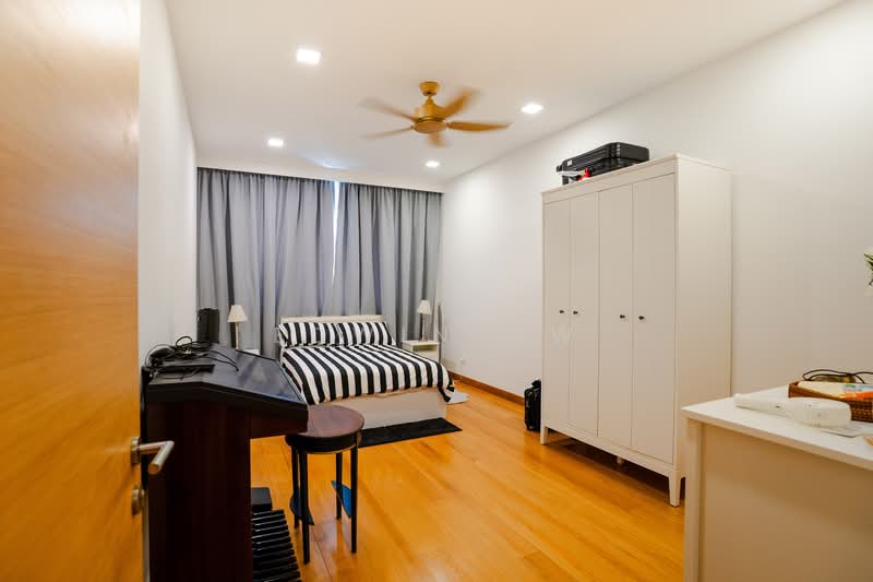 PRICED TO SELL ! RARE SEMI D KEMBANGAN MRT WIDE FRONTAGE FREEHOLD, JALAN KEMBANGAN / SELAMAT / SENYUM / LENGKONG TIGA, 4 Bedrooms, 3,500 sqft, Semi-Detached House For Sale, by Edwin Ow, 500108667 - Bedroom - PropertyGuru.com.sg