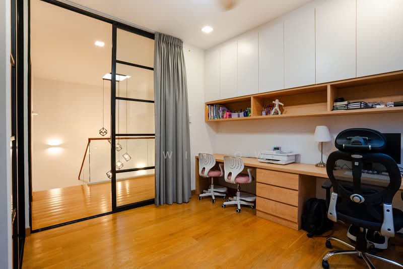 PRICED TO SELL ! RARE SEMI D KEMBANGAN MRT WIDE FRONTAGE FREEHOLD, JALAN KEMBANGAN / SELAMAT / SENYUM / LENGKONG TIGA, 4 Bedrooms, 3,500 sqft, Semi-Detached House For Sale, by Edwin Ow, 500108667 - Study - PropertyGuru.com.sg