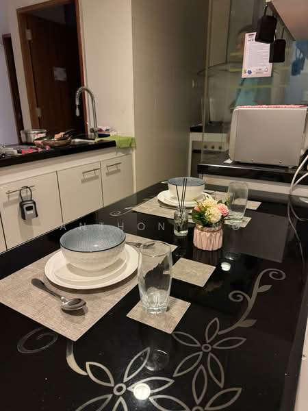 The Lakeshore, 31 Jurong West Street 41, Room Rental, 180 sqft, Condominium For Rent, by Anthony Ng, 500108669 - Kitchen - PropertyGuru.com.sg