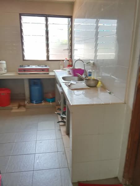 216 choa chu kang ave 1, , 4 Bedrooms, 1,300 sqft, Walk-up Apartment For Rent, by Keslyn Chai, 500108676 - Kitchen - PropertyGuru.com.sg