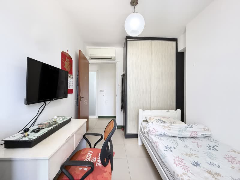 421 Clementi Avenue 1, 421 Clementi Avenue 1, 3 Bedrooms, 990 sqft, HDB Flat For Sale, by Wesley Yuen, 500108680 - Bedroom - PropertyGuru.com.sg