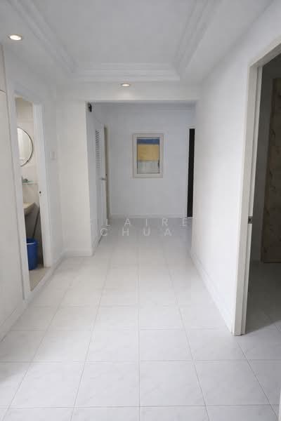 671 Choa Chu Kang Crescent, 671 Choa Chu Kang Crescent, 4 Bedrooms, 1,550 sqft, HDB Flat For Sale, by Claire Chua, 500108682 - Corridor - Enhanced by AI  - PropertyGuru.com.sg