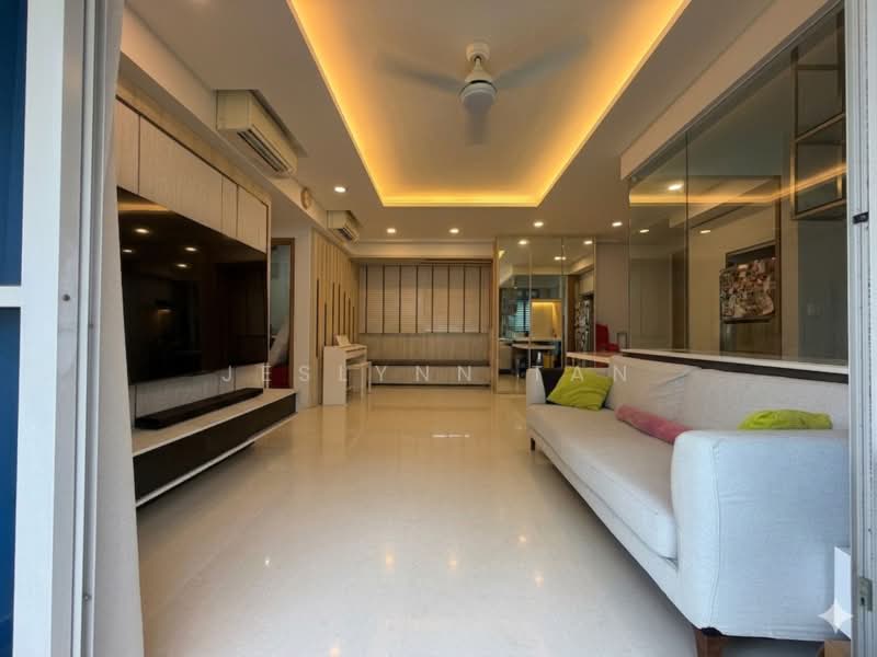 Q Bay Residences, 1 Tampines Street 86, 3 Bedrooms, 1,119 sqft, Condominium For Sale, by Jeslynn Tan, 500108687 - Living Room - PropertyGuru.com.sg