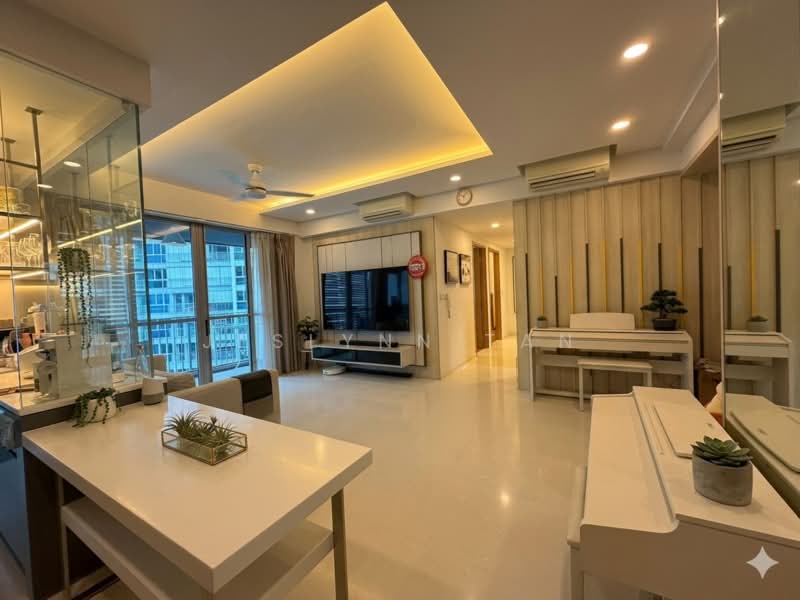 Q Bay Residences, 1 Tampines Street 86, 3 Bedrooms, 1,119 sqft, Condominium For Sale, by Jeslynn Tan, 500108687 - Living Room - PropertyGuru.com.sg