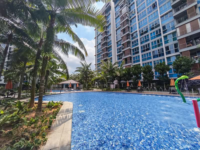 Q Bay Residences, 1 Tampines Street 86, 3 Bedrooms, 1,119 sqft, Condominium For Sale, by Jeslynn Tan, 500108687 - Exterior - PropertyGuru.com.sg
